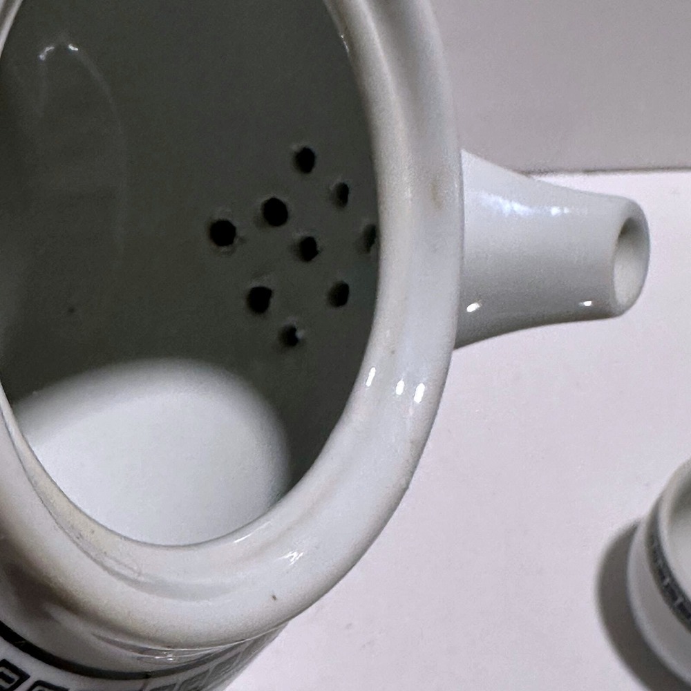 Asian Tea Set Teapot with 2 Cups‎ Oriental Design White Porcelain - Picture 10 of 15